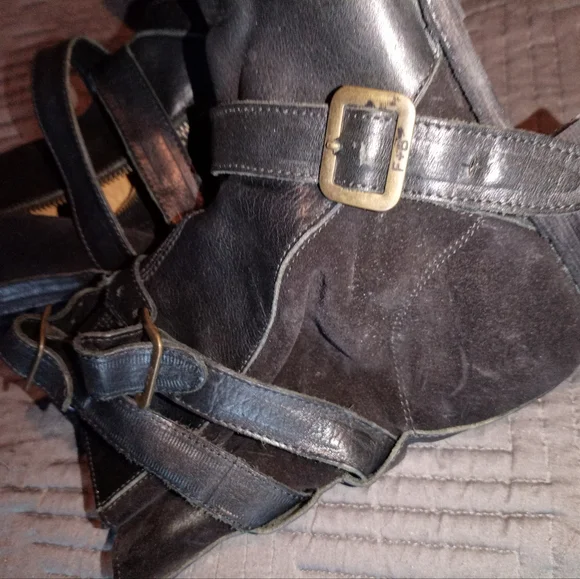 Fiorentini Baker Italy Black Leather Buckle Boots - Picture 12 of 16